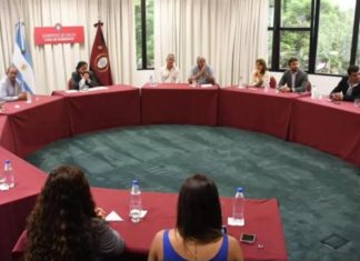 Sáenz firmó el DNU que establece la obligatoriedad de exámenes toxicológicos para funcionarios públicos