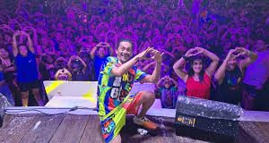 La plaza Alvarado estuvo repleta durante el desentierro del Carnaval de los Niños